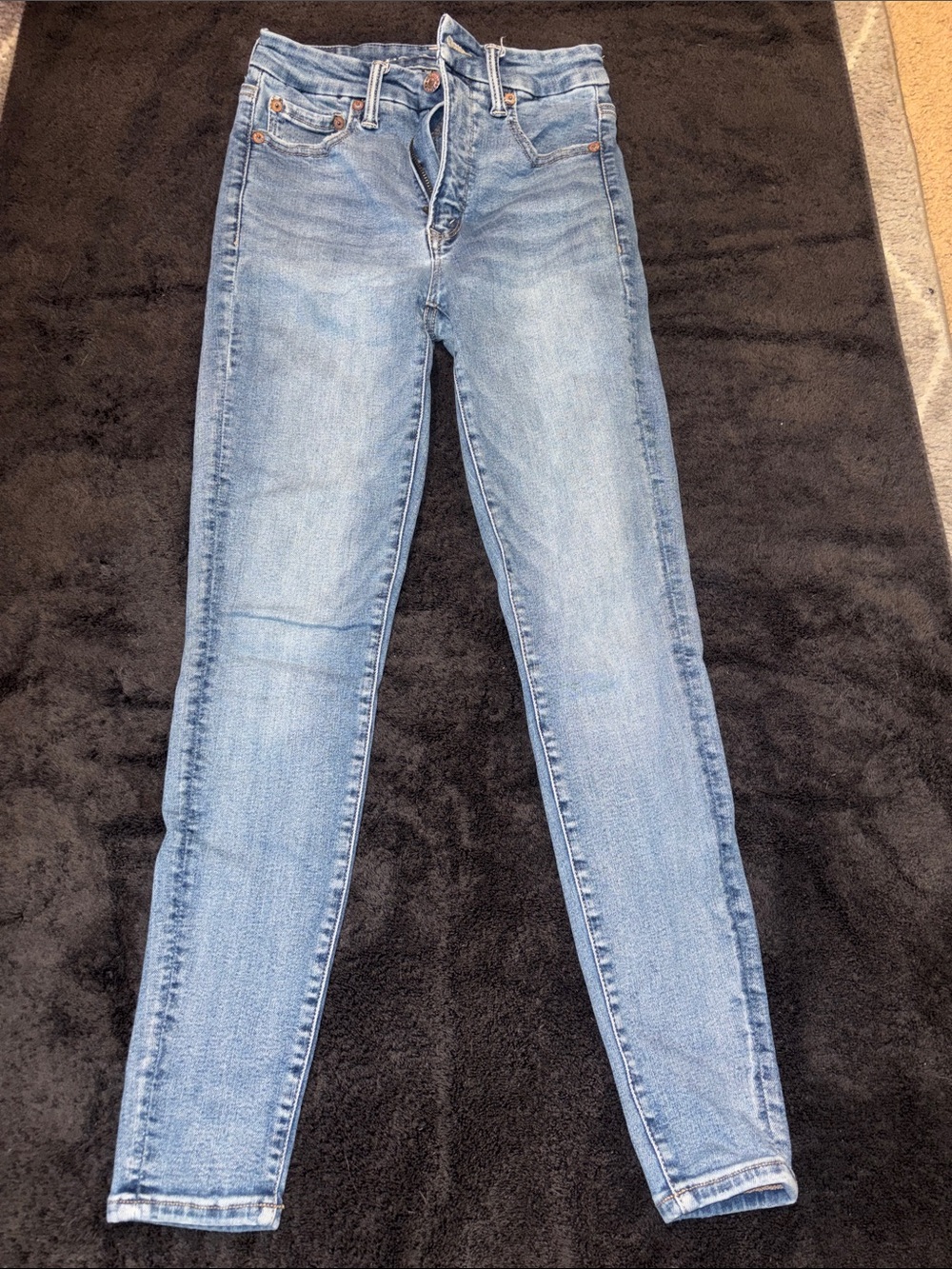 American Eagle Outfitters Light Blue Skinny Jeans